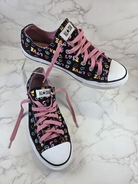 Converse All Star Junior ' Black Graphic Low-Top Sneakers with Pink Laces(B11)